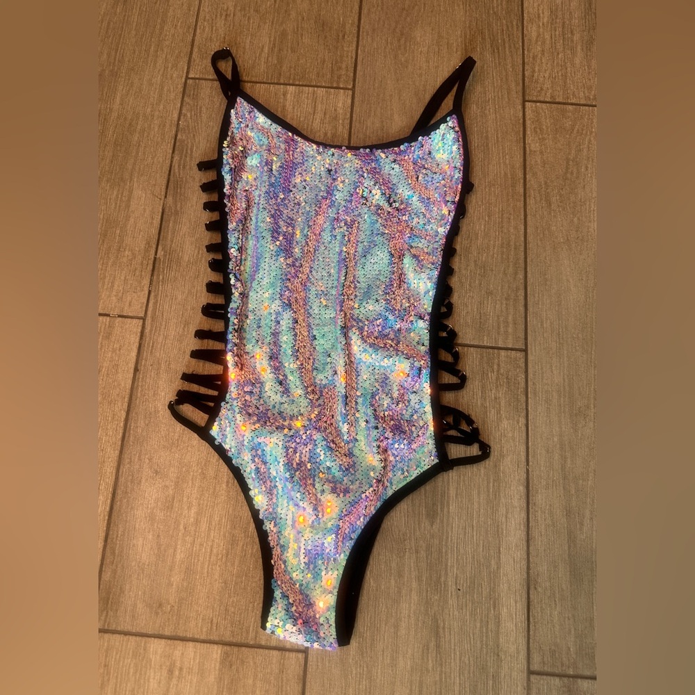 Holographic Sequin heartraves Bodysuit Festival Sparkly - Picture 2 of 9